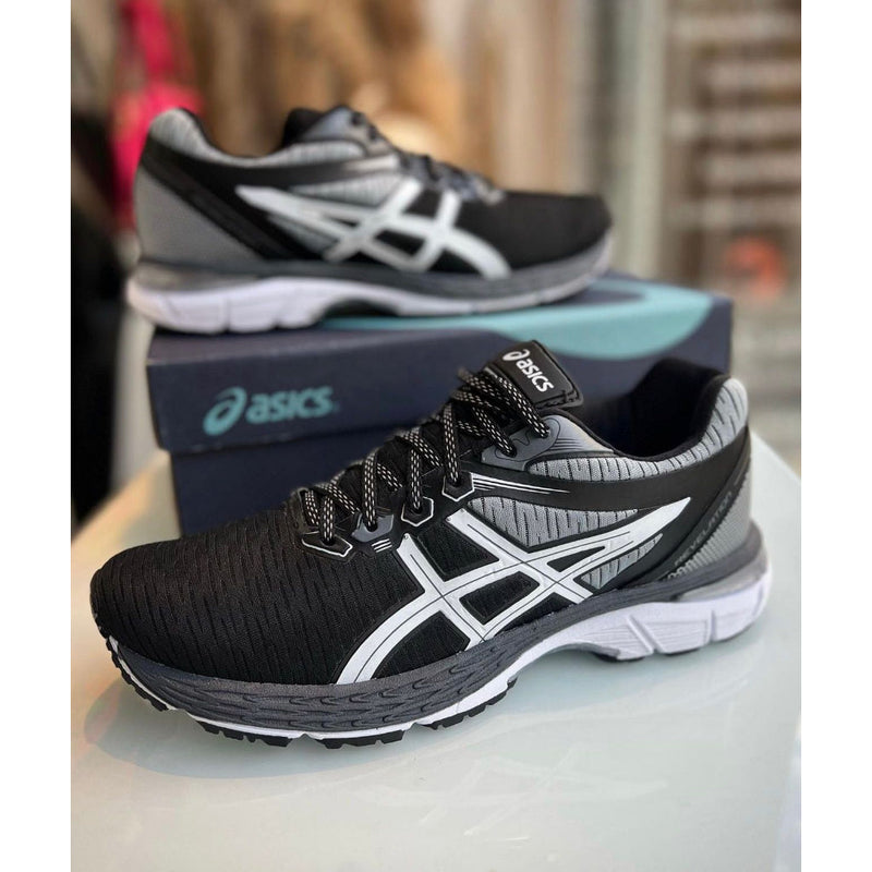 Tênis Asics Revelation